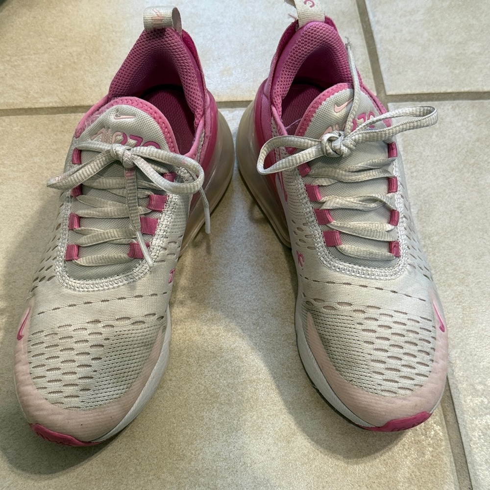 Nike Air Max 270 - Girls - size 4.5 y - pink - good used condition-